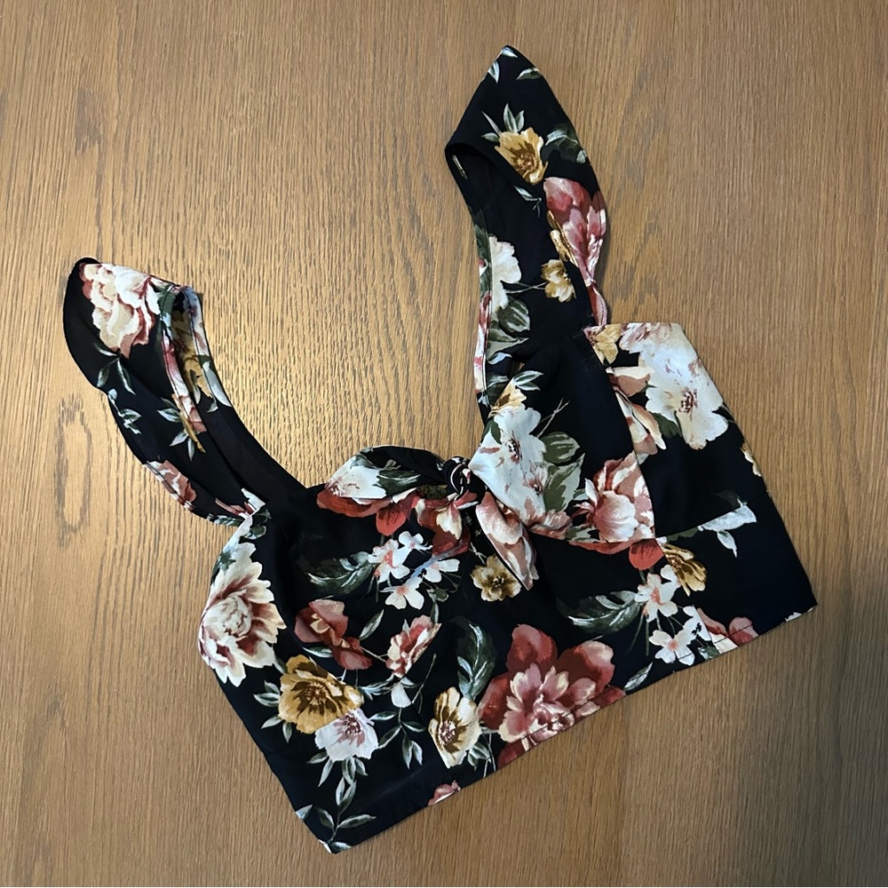 Wild Fable Floral Tie-Front Crop Top in Black with Rose Print